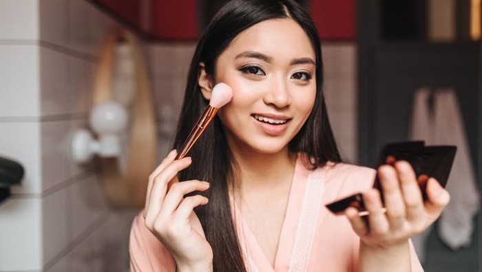 BeauPicks: 5 Blush On untuk Kulit Warm Tone yang Bikin Tampilan Segar saat Puasa