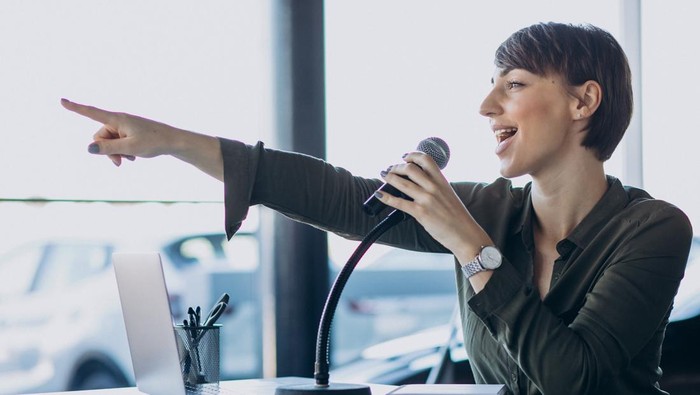 Biar Nggak Ngeblank di Depan Umum, Ini 5 Tips Public Speaking Jitu Menurut Ahli