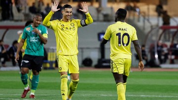 Kabar Sport CNN Terbaru : FOTO: Ronaldo Cetak Gol Ke-965 dan Assist, Al Nassr Menang 5-0