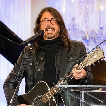 Dave Grohl Kaget Putrinya Teken Kontrak Rekaman Musik: Saya Sama Sekali Tidak Terlibat