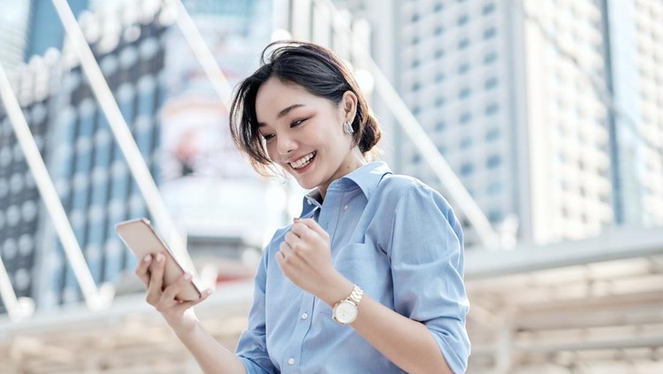 The model has the looks for Japanese&comma; Chinese&comma; Thai or Taiwanese people&period;