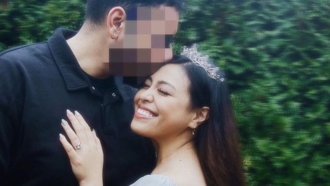 Kamasean Idol Dilamar, Wajah Kekasihnya Masih Dirahasiakan