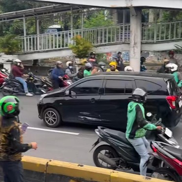 Mobil Lawan Arus di Jakarta Pusat, Ini Kronologi dan Identitas Pengemudinya