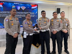 Korlantas Perkuat Digitalisasi, ETLE Mobile Handheld Diimplementasikan di Polda Kalsel