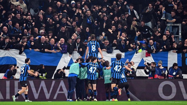 Atalanta meraih tiket ke babak 16 besar Liga Champions setelah menang telak atas Borussia Dortmund pada leg kedua playoff.