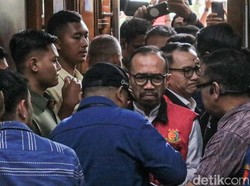 Penyebab Riva Siahaan Tetap Dihukum Meski Tak Nikmati Uang Korupsi Minyak