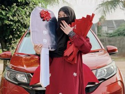 7 Potret Wardatina Mawa Pamer Beli Mobil Baru Hasil Kerja Keras Berkarier di Jakarta