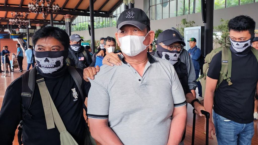 Kurir Narkoba Koh Erwin Ditangkap di Warung Makan Pekanbaru