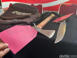 Penampakan Kapak-Parang yang Dipakai Pelaku Membacok Mahasiswi UIN Suska Riau