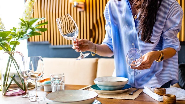 Cari Gelas dan Piring Cantik untuk Hampers&quest; Belanja di Transmart Full Day Sale Yuk