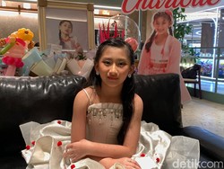 Charlotte Olivia Senang Bintangi Film Timur Mas In Wonderland