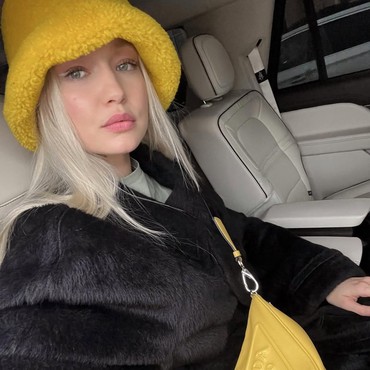 Respons Gigi Hadid Usai Namanya Muncul dalam Dokumen Epstein