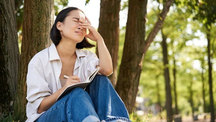 5 Ciri Kepribadian Orang yang Cerdas Tapi Sering Kesepian