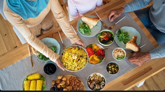 12 Menu Sahur Tanpa Nasi yang Sehat dan Praktis