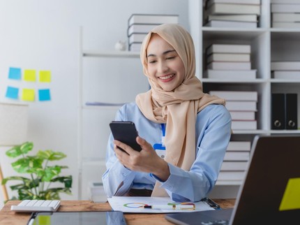 Kirim Stiker Doa di WhatsApp Apakah Bernilai Ibadah? Ini Penjelasannya