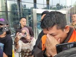 Pegawai Bea Cukai Tersangka Baru Kasus Suap Tutup Mulut Saat Ditahan KPK