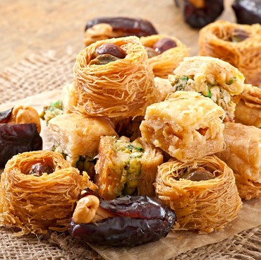 8 Kudapan Manis Khas Timur Tengah untuk Buka Puasa