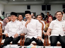 Mensos & Mendes Sosialisasi DTSEN di Karawang, Pastikan Bansos Tepat Sasaran