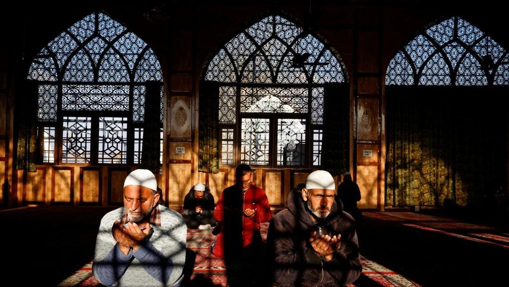 NYALANG: Wajah Dunia dalam Sebuah Bingkai