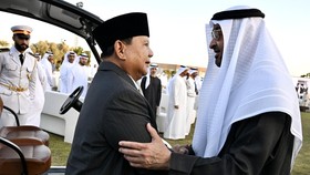 Pangeran MBZ Jamu Iftar Prabowo sambil Bicara Kerja Sama UEA-RI