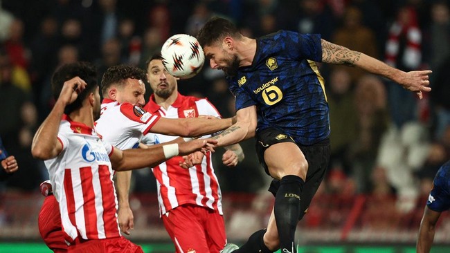 Lille berhasil lolos ke babak 16 besar Liga Europa setelah mengalahkan Red Star Belgrade dengan skor 2-0 dalam playoff, Jumat (27/2) dini hari WIB.