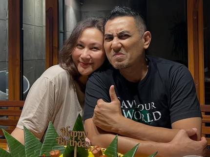 Momen Ultah Rio Febrian Dirayakan Sederhana Bareng Anak Istri saat Sahur