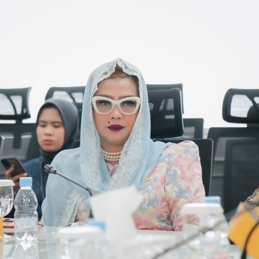 Terpopuler: Gaya Noni Belanda Sarifah hingga Pelecehan Aktris Drama China