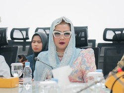 Terpopuler: Gaya Noni Belanda Sarifah hingga Pelecehan Aktris Drama China