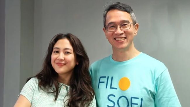 Novel Henry Manampiring, Filosofi Teras, diangkat ke layar lebar dan menggandeng Sherina Munaf menjadi pemeran utamanya.