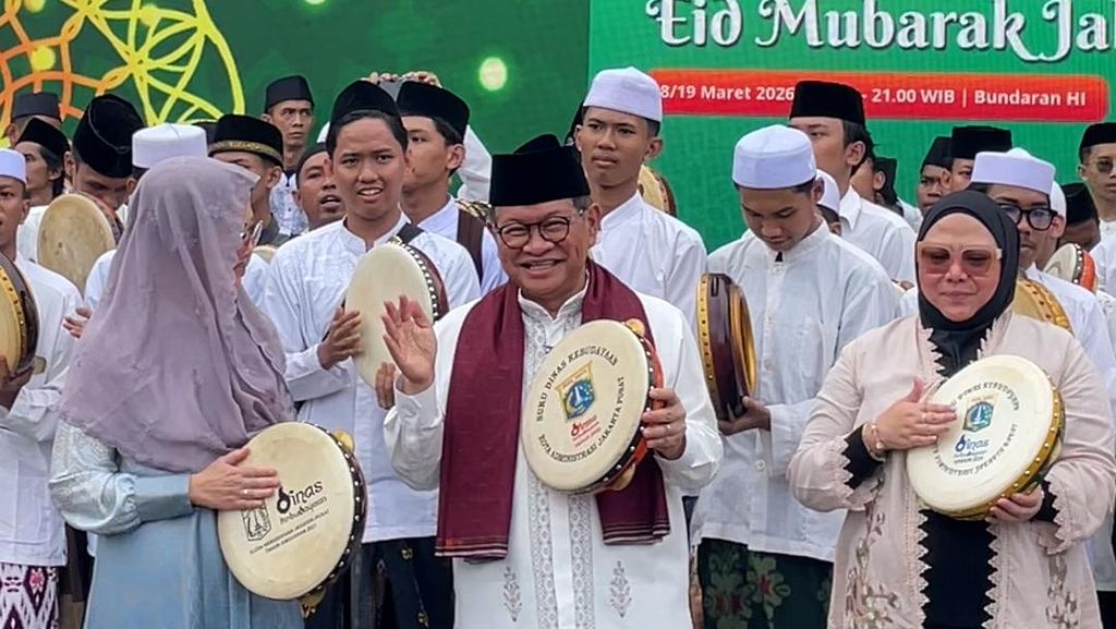Pramono Main Rebana di Pembukaan Jakarta Ramadan Festival 2026