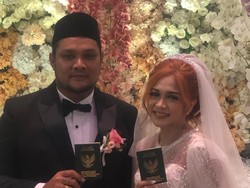 Keluarga Buka Suara Alasan Pernikahan Virgoun dan Lindi Terkesan Mendadak