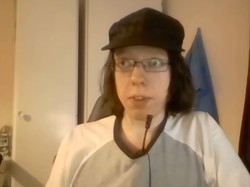 Kisah YouTuber Viral karena Merasa Jelek, Kini Kisah Cintanya Bikin Iri Netizen