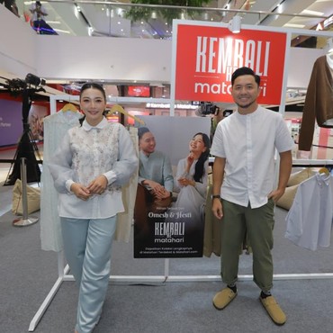 Hesti & Omesh Spill Rahasia Outfit Lebaran Stylish dan Bisa Dipakai Sehari-hari