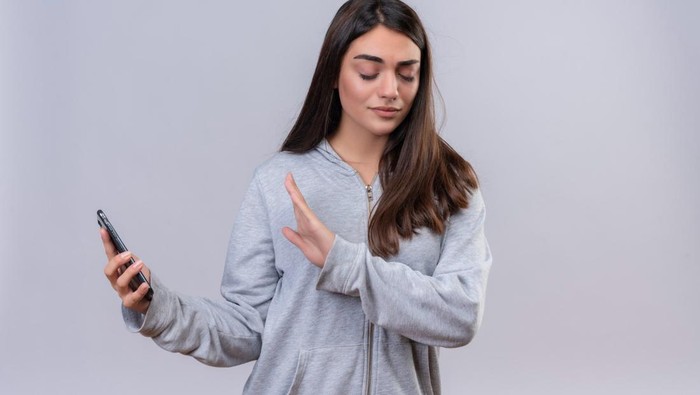 4 Ciri Kepribadian Orang yang Tidak Suka Caper di Medsos