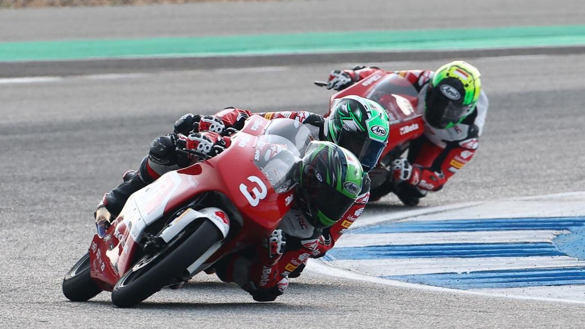 Pebalap Muda Indonesia Raih Podium Ketiga di Moto4 Asia Cup Thailand