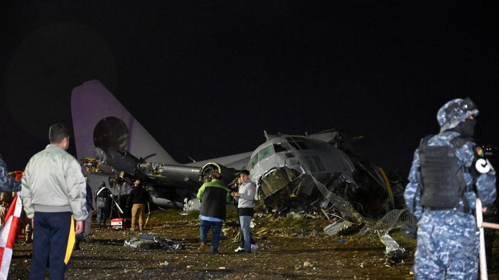 15 Orang Tewas Akibat Pesawat Bermuatan Uang Tunai Jatuh di Bolivia