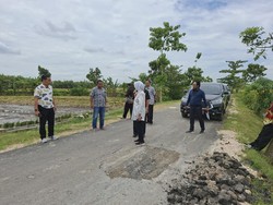 PT Timbul Bantah Jadi Penyedia Aspal Proyek BKKD Ngampal Bojonegoro
