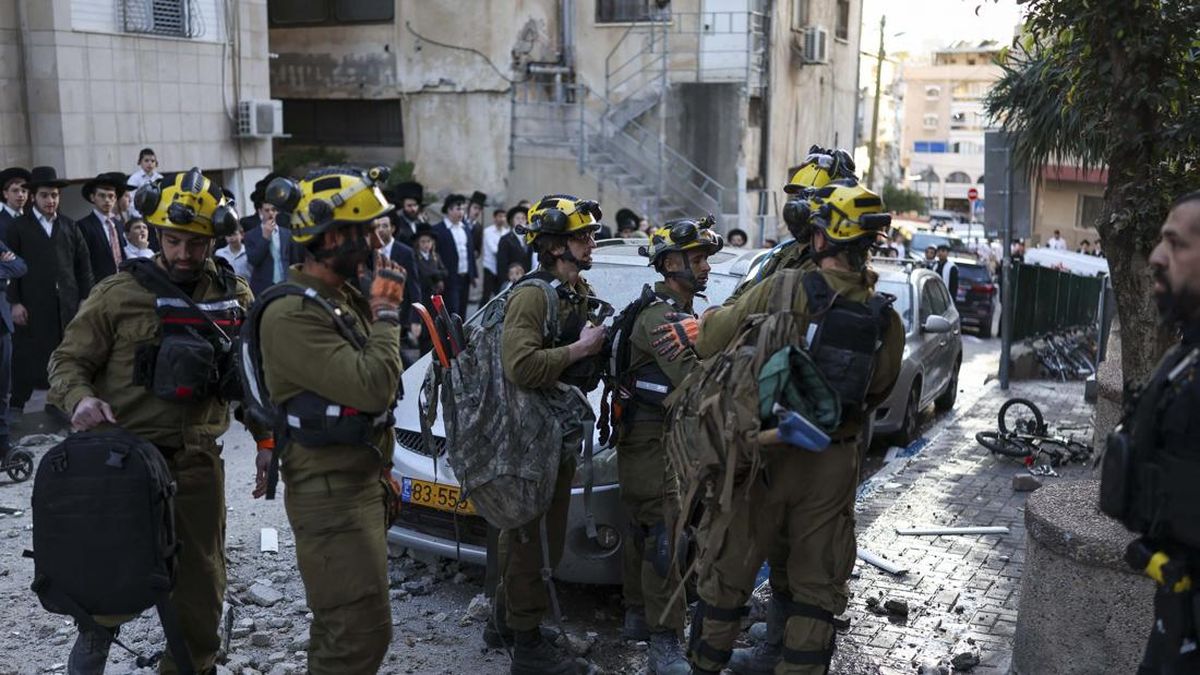 Rudal Iran Hantam Permukiman Israel, 6 Orang Dilaporkan Tewas