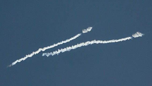 Qatar tembak jatuh dua pesawat tempur Su-24 Iran, lumpuhkan tujuh rudal balistik dan lima drone pada Senin (2/3).