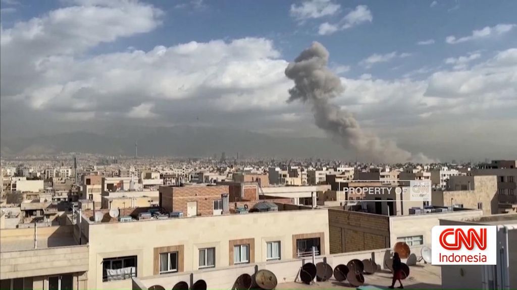 VIDEO: Israel dan AS Serang Iran, Ledakan Terdengar di Teheran