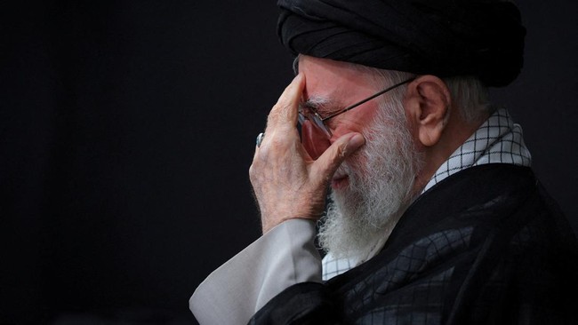 Pemimpin Tertinggi Iran Ayatollah Ali Khamenei tewas terbunuh AS dan Israel pada Sabtu (28/2).