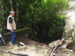 Jembatan Gumul Klaten Putus Kena Banjir, Akses Jalan-Air Bersih Terdampak