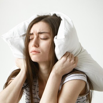 Lelah Tapi Tidak Bisa Tidur? Ternyata Ini Bisa Jadi Penyebabnya