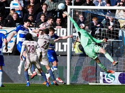 PEC Zwolle Vs Ajax: Maarten Paes Clean Sheet, Dapat Rating Tinggi!