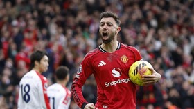 Carrick: Man United Tak Ingin Kehilangan Bruno Fernandes