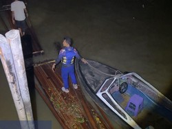 Polisi Bongkar Illegal Logging di Riau, 10 Rakit Kayu Diamankan