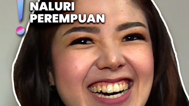 Video: Mix and Match Outfit di Lemari, Tina Toon Tak FOMO Beli Baju Baru