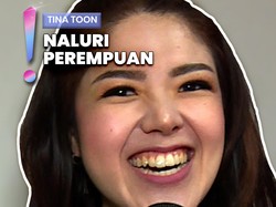 Video: Mix and Match Outfit di Lemari, Tina Toon Tak FOMO Beli Baju Baru