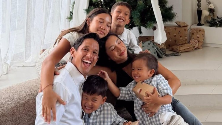 5 Potret Kiyoji Anak Ketiga Jennifer Bachdim