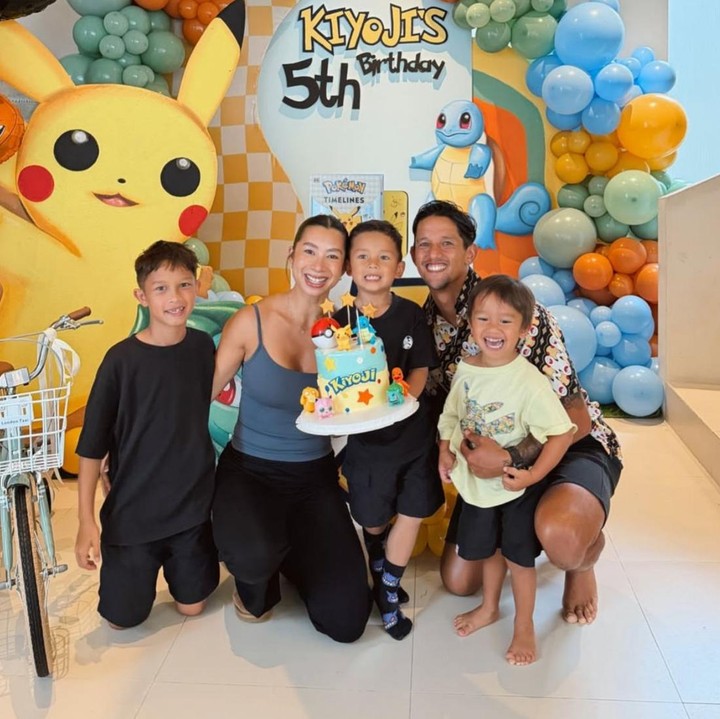 <p>Bocah yang akrab disapa Kiyoji ini lahir pada 1 Maret 2021. Belum lama ini, ia baru saja merayakan ulang tahunnya yang kelima, Bunda. Momen spesial tersebut dirayakan dengan pesta ulang tahun sederhana yang digelar langsung oleh Jennifer bersama keluarga tercinta. (Foto: Instagram @jenniferbachdim)</p>